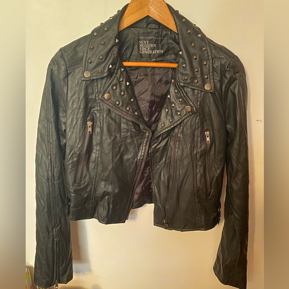 Cropped Grungy Studded Bomber Faux Leather Jacket - New Without Tags - Picture 6 of 6